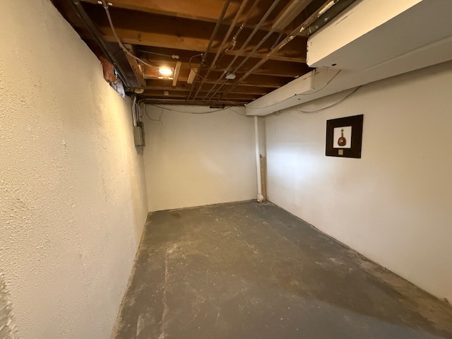 1990 Oxford Lane Property Photo 16