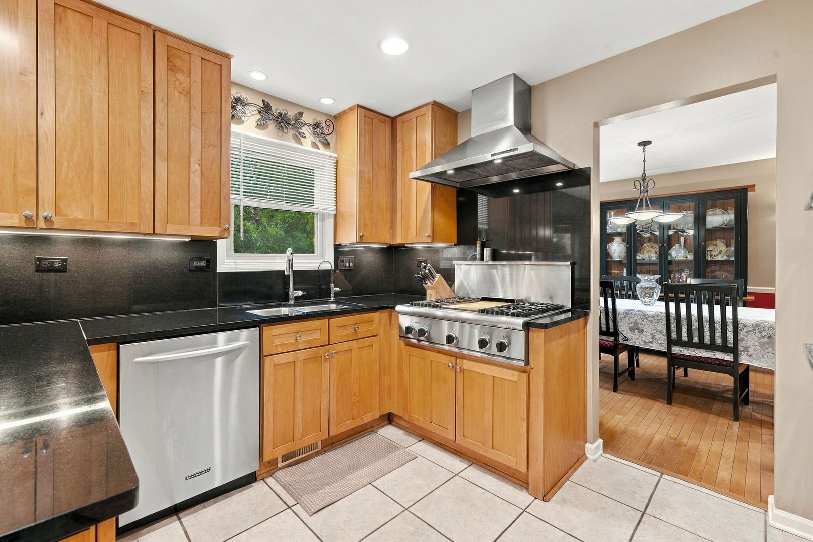 16 Copperwood Drive Property Photo 10