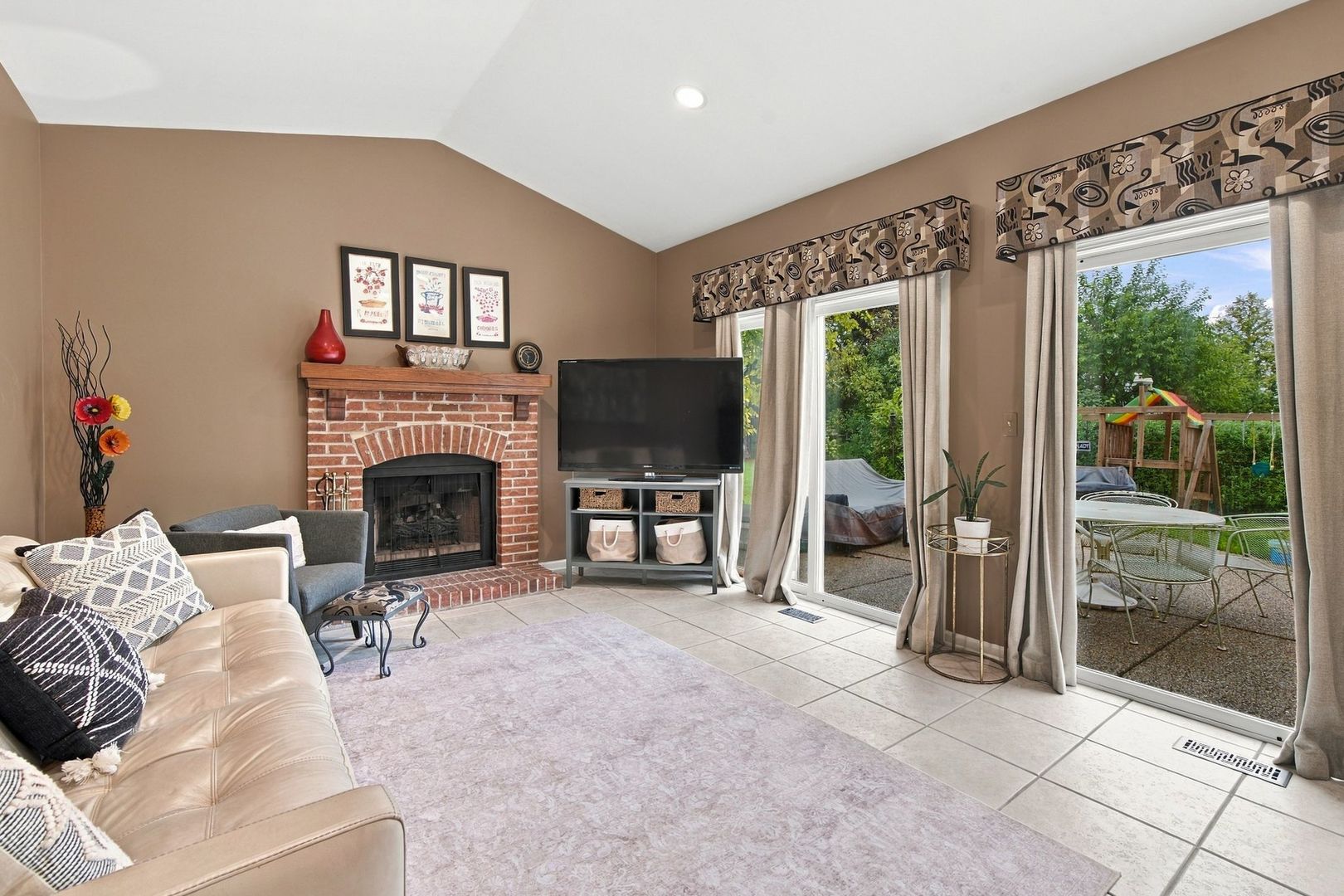 16 Copperwood Drive Property Photo 15