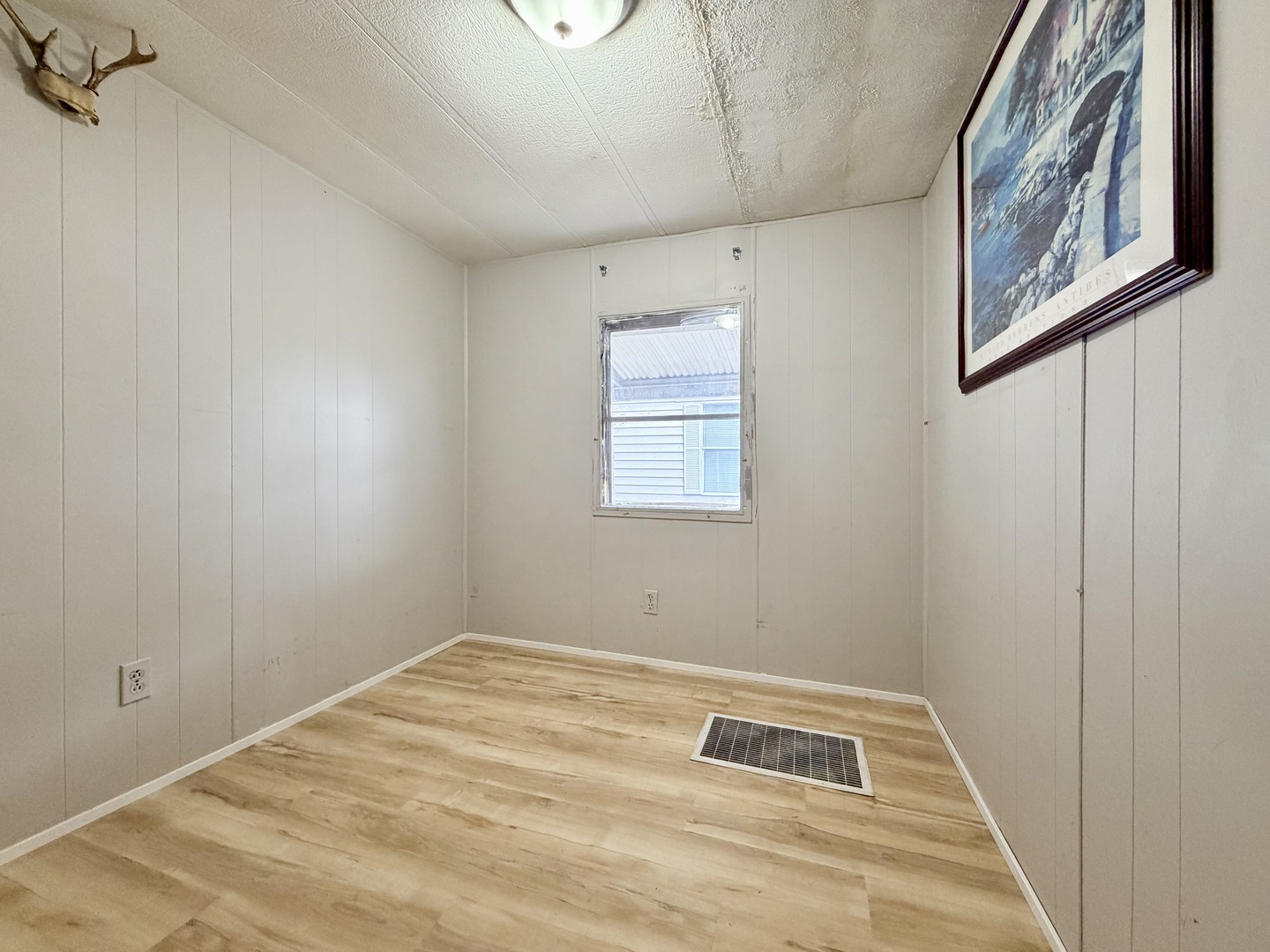 2993 Curtis Street B10 Property Photo 4