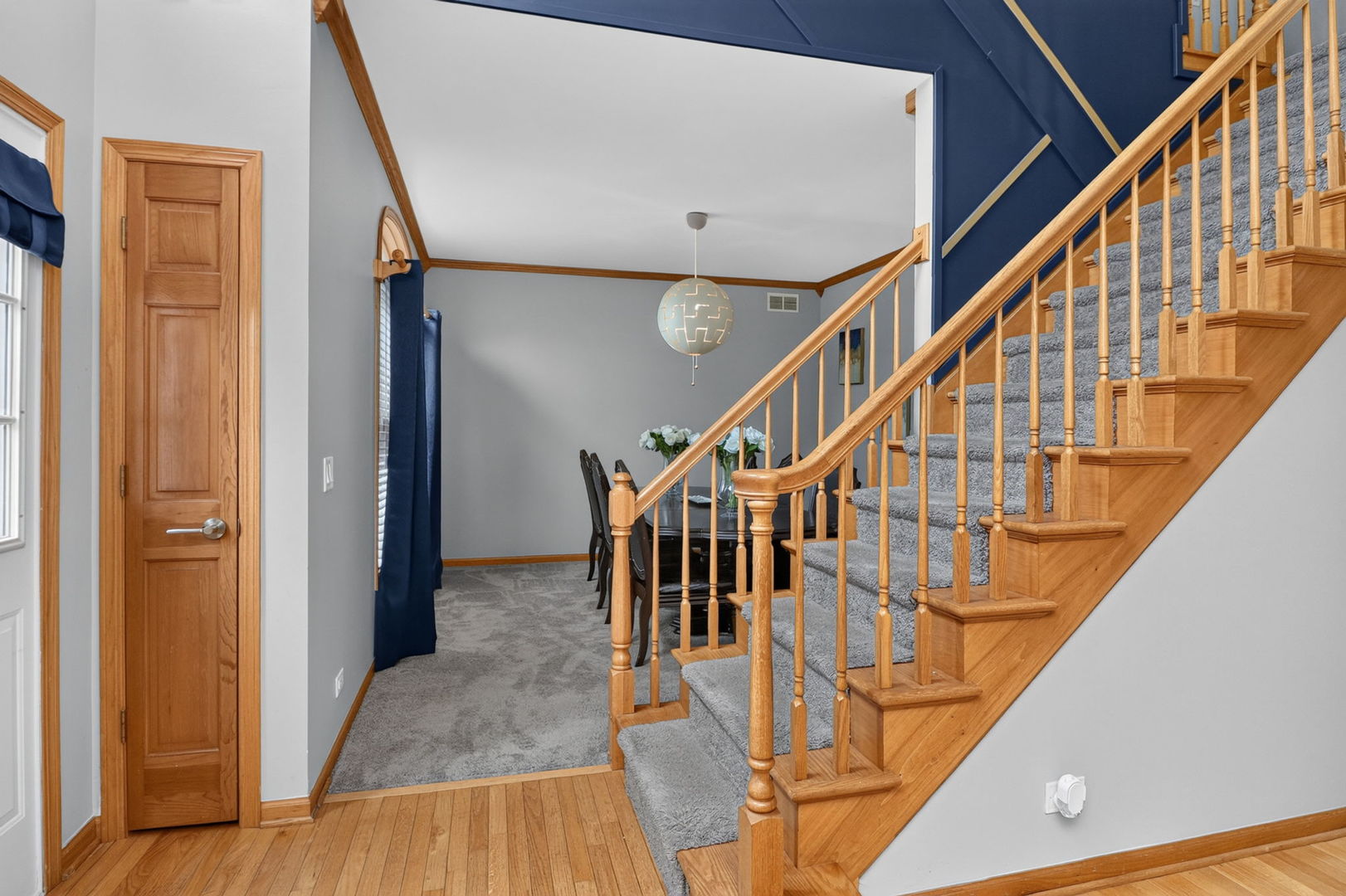 2121 Burnham Court Property Photo 4