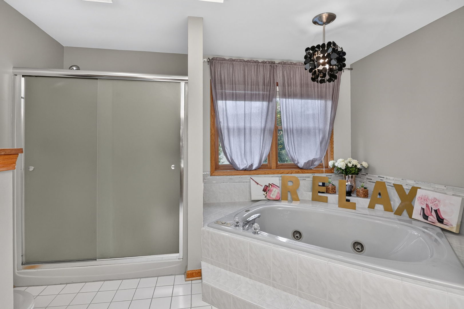 2121 Burnham Court Property Photo 23