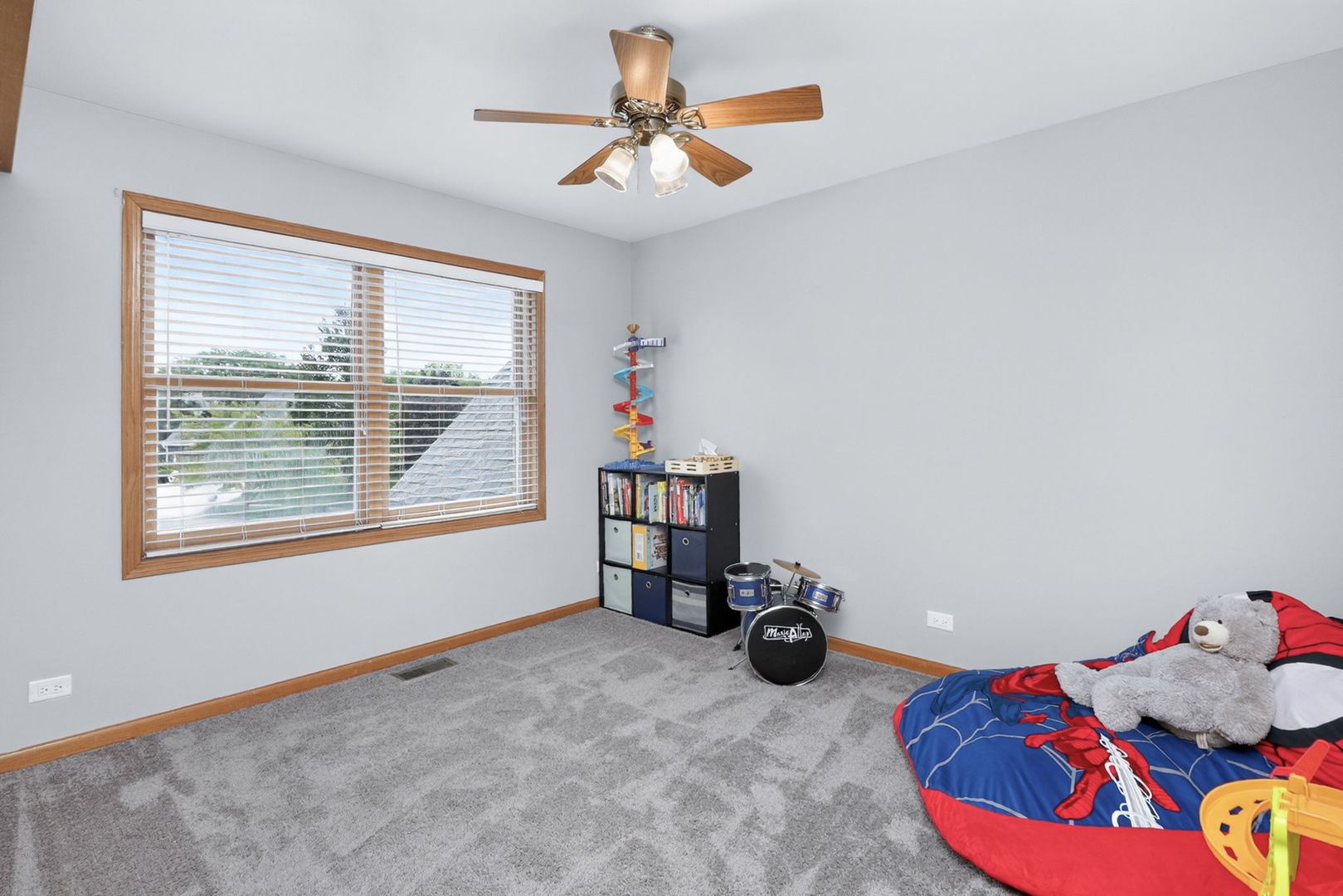 2121 Burnham Court Property Photo 26