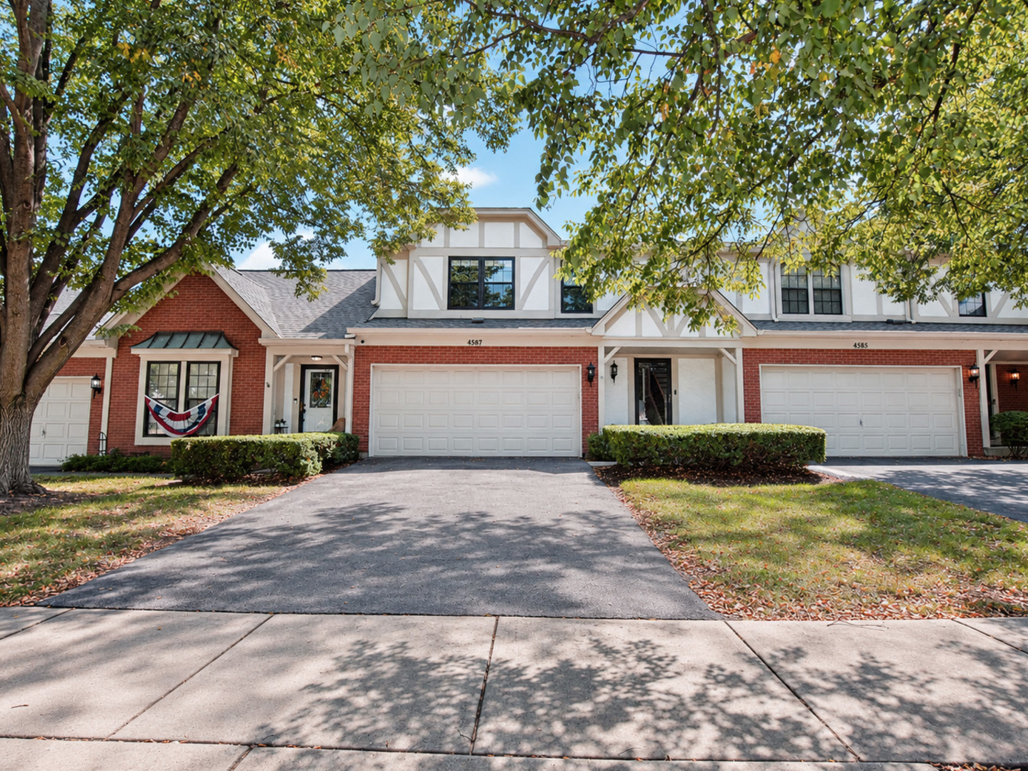 4587 Olmstead Drive Property Photo 1