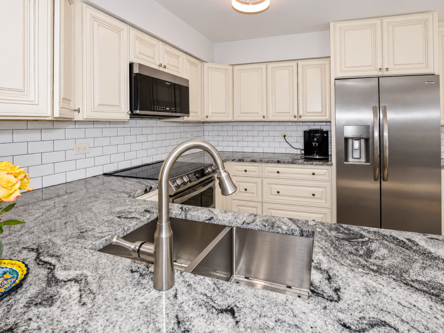 4587 Olmstead Drive Property Photo 12