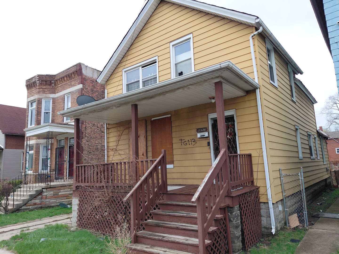 11520 S Perry Avenue Property Photo 3