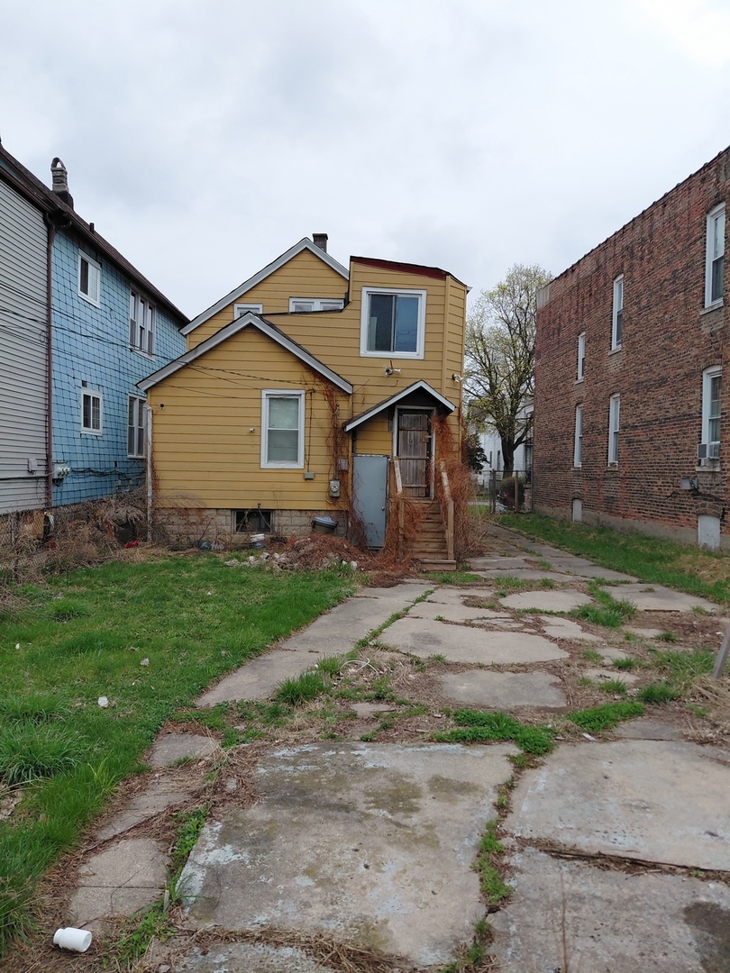 11520 S Perry Avenue Property Photo 5