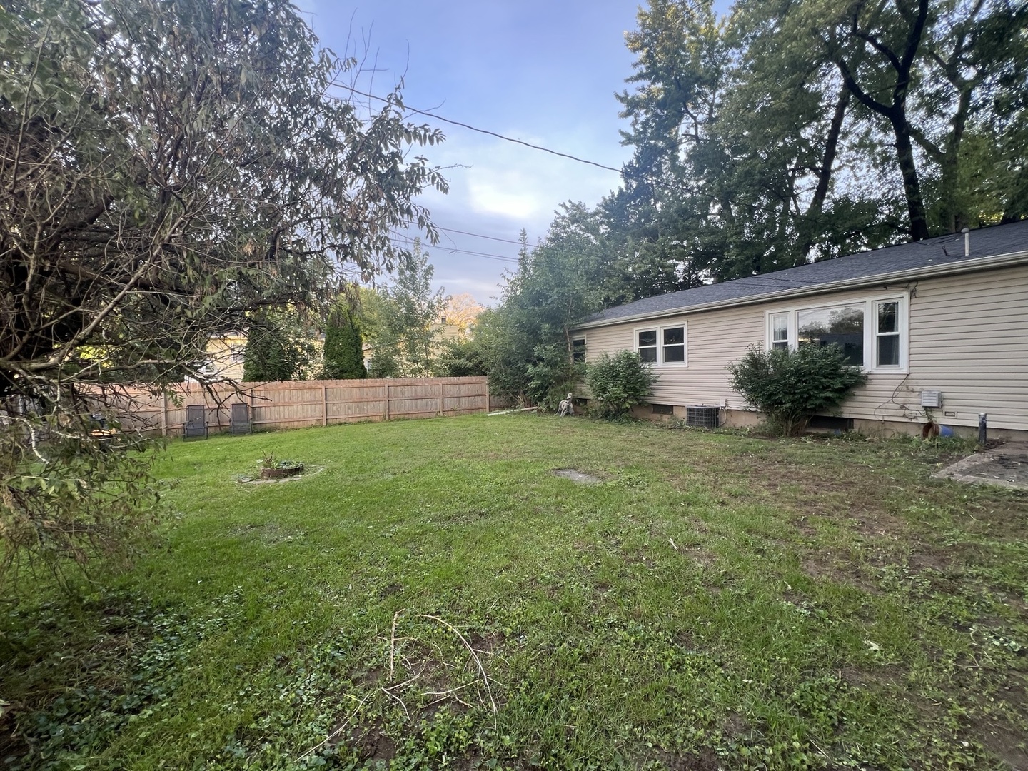 1525 Middle Road Property Photo 21