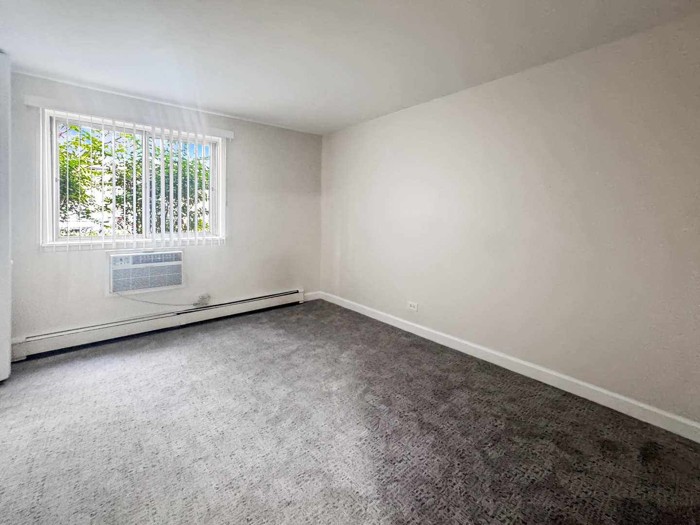 1471 N Winslowe Drive 101 Property Photo 4
