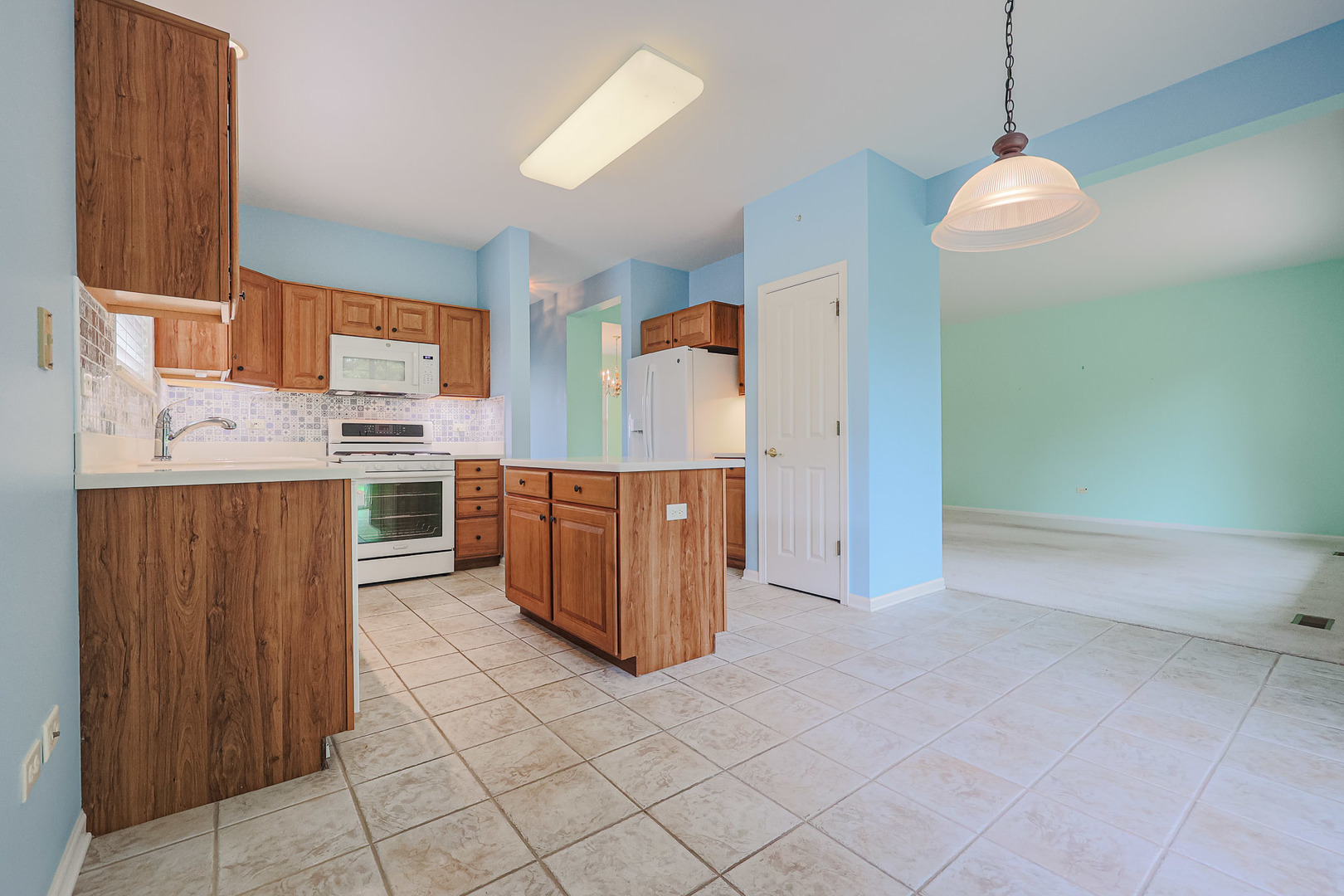 12928 W Willow Creek Lane Property Photo 4