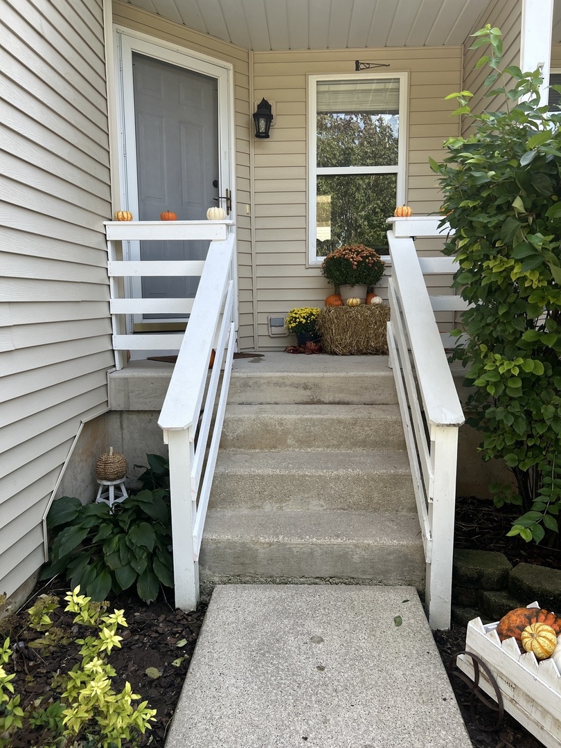 1015 Briden Drive Property Photo 2