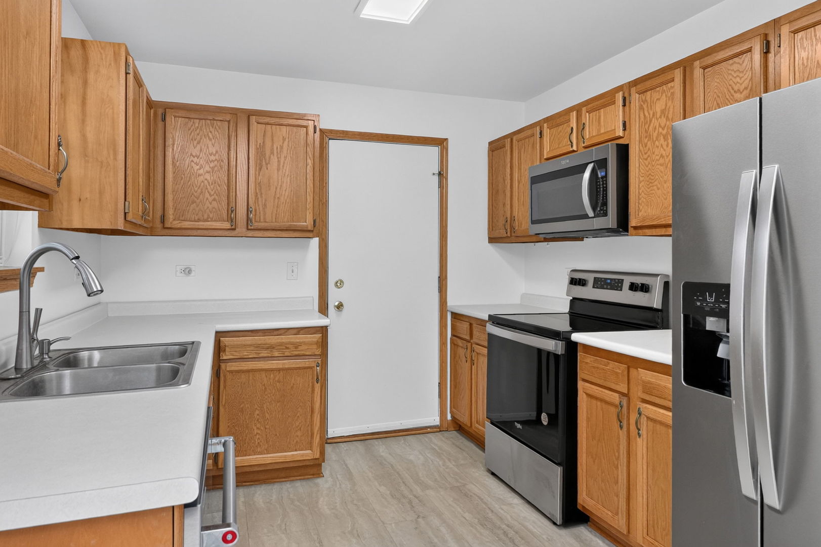 13328 Red Cedar Lane Property Photo 4