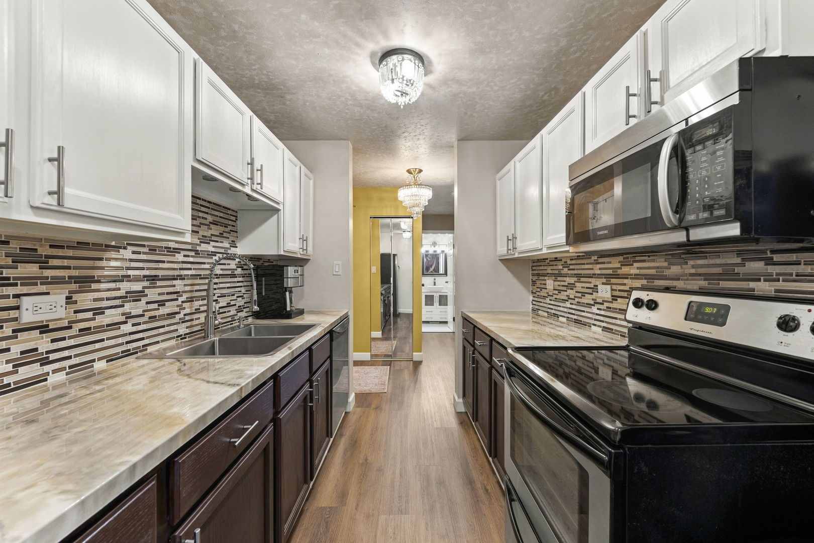 420 S Home Avenue 109n Property Photo 3