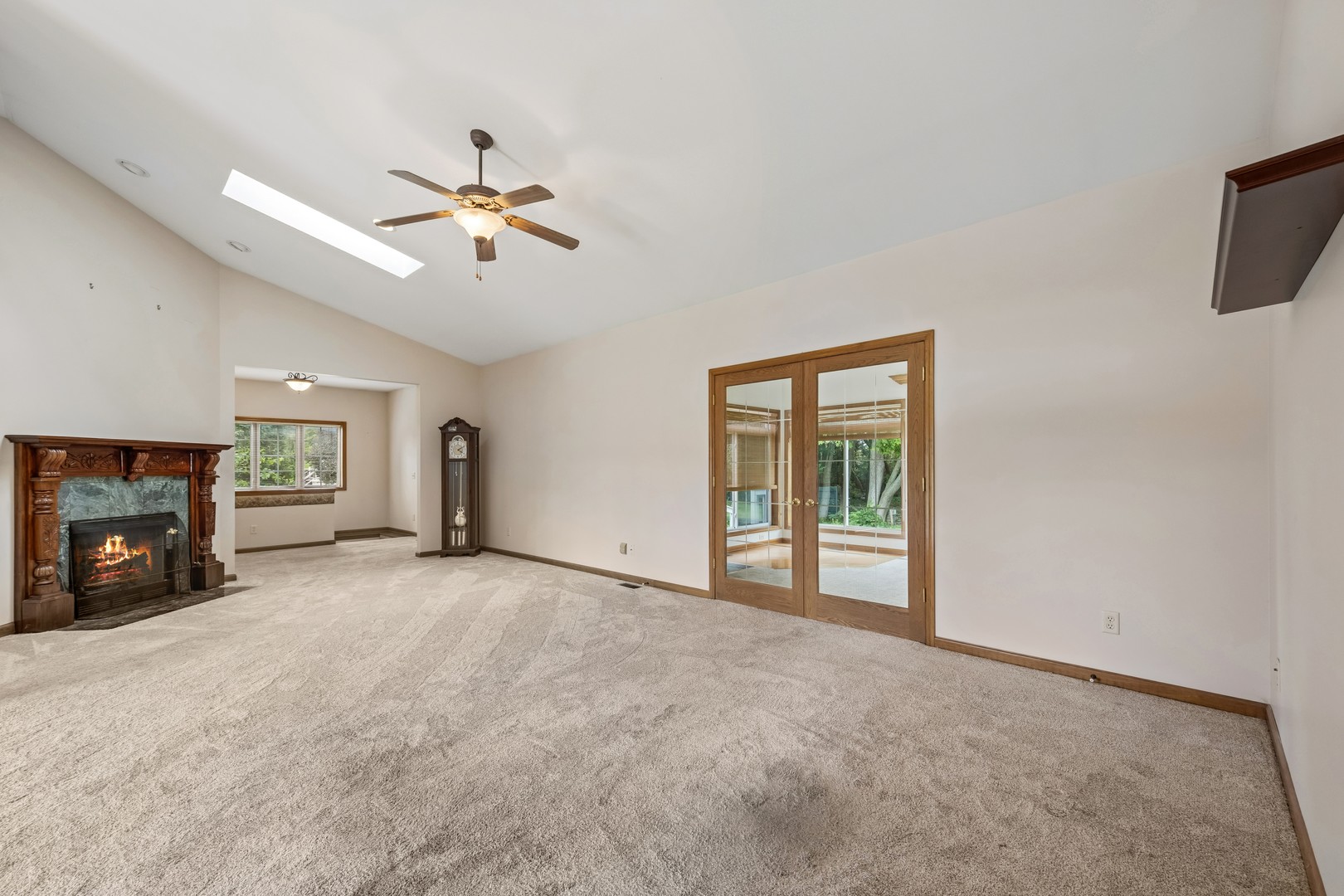 W5570 Double Drive Property Photo 3