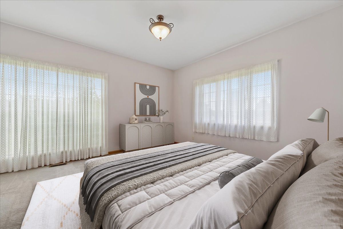 W5570 Double Drive Property Photo 13