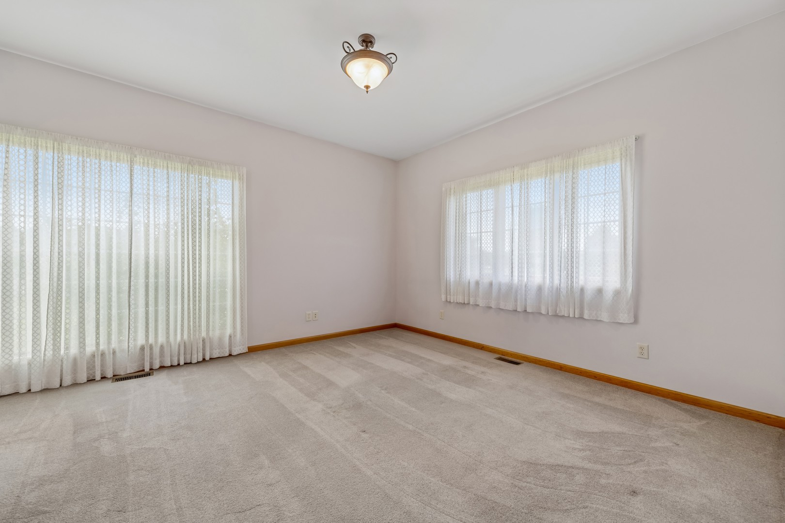 W5570 Double Drive Property Photo 14