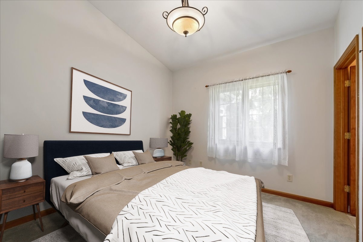 W5570 Double Drive Property Photo 16