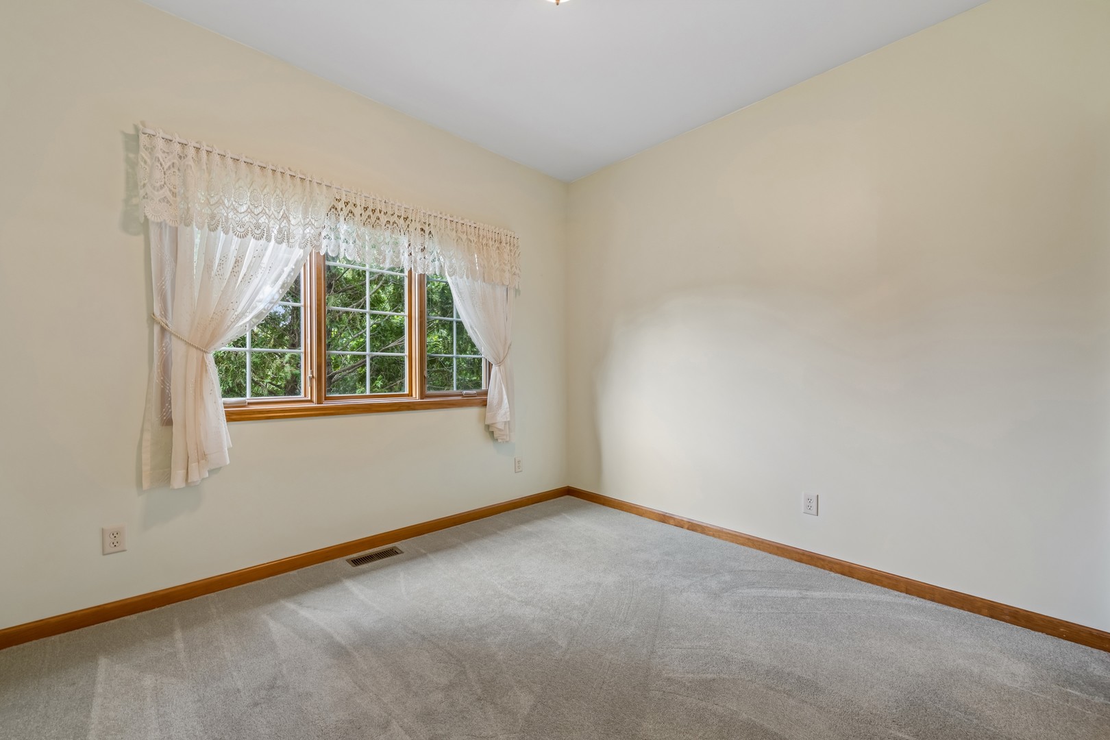 W5570 Double Drive Property Photo 20