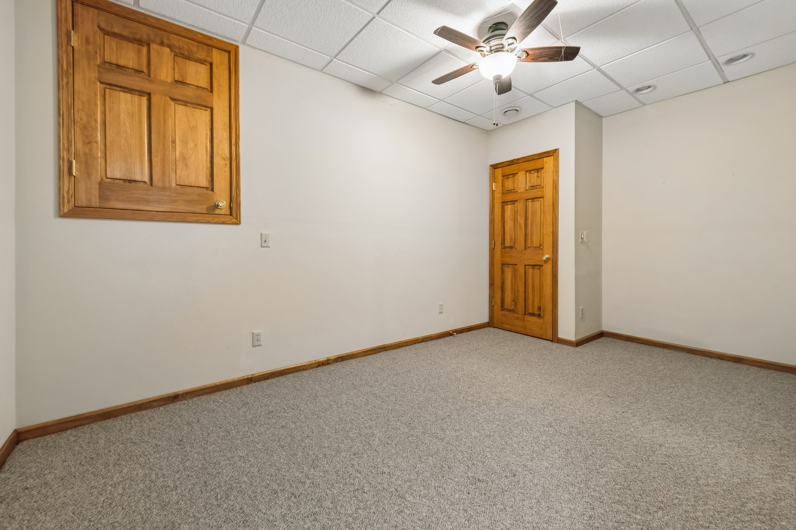W5570 Double Drive Property Photo 27