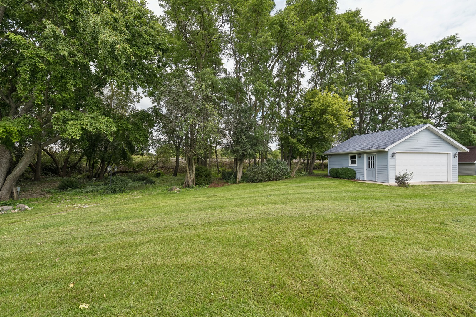 W5570 Double Drive Property Photo 31