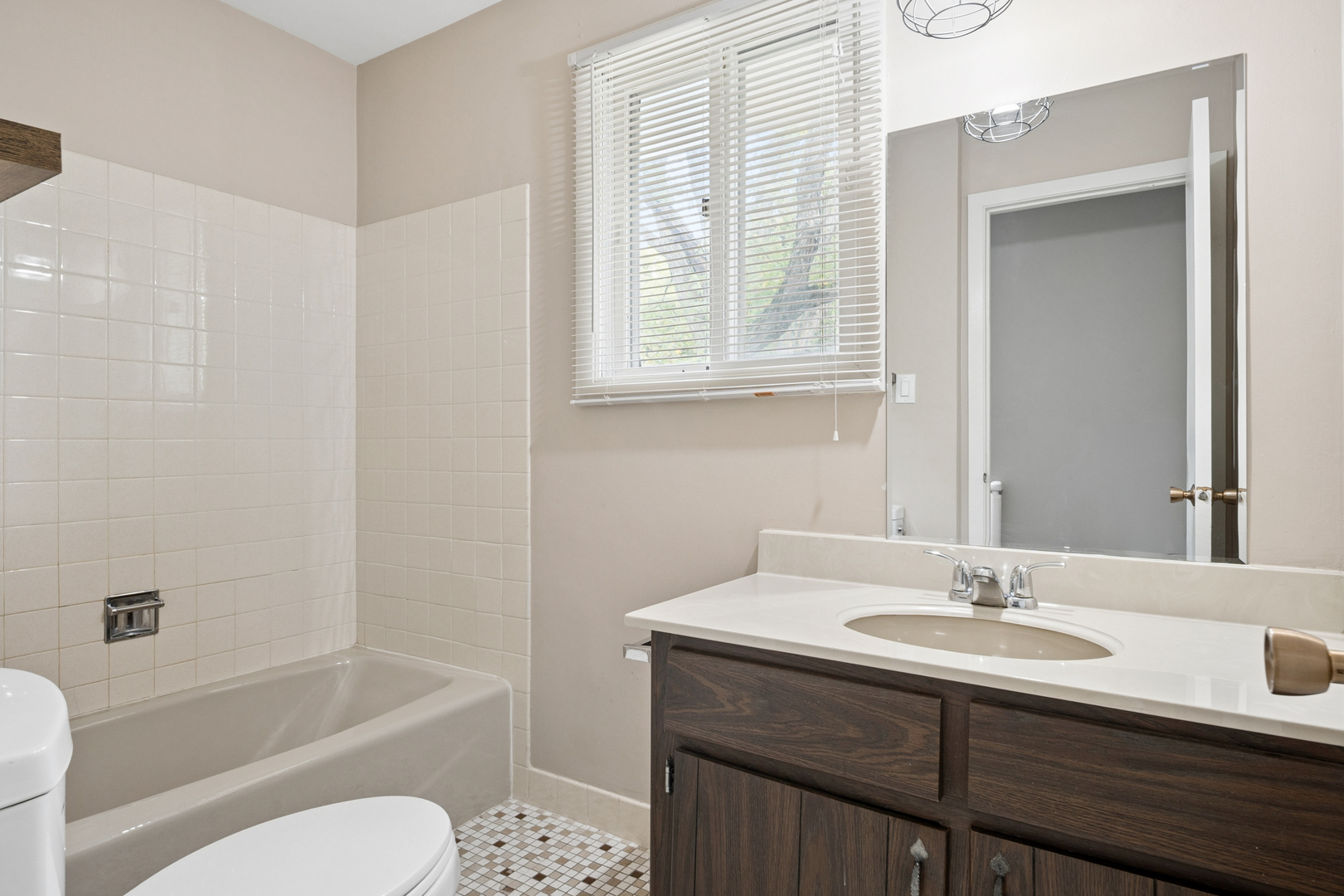 1502 Johnstown Court Property Photo 14