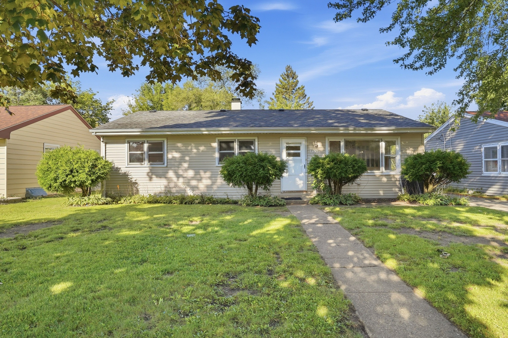 2132 Linden Avenue Property Photo 1