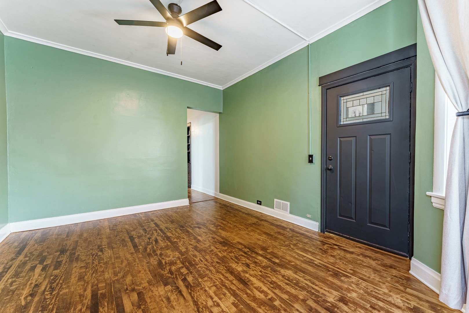 2636 Ridgeland Avenue 1 Property Photo 3