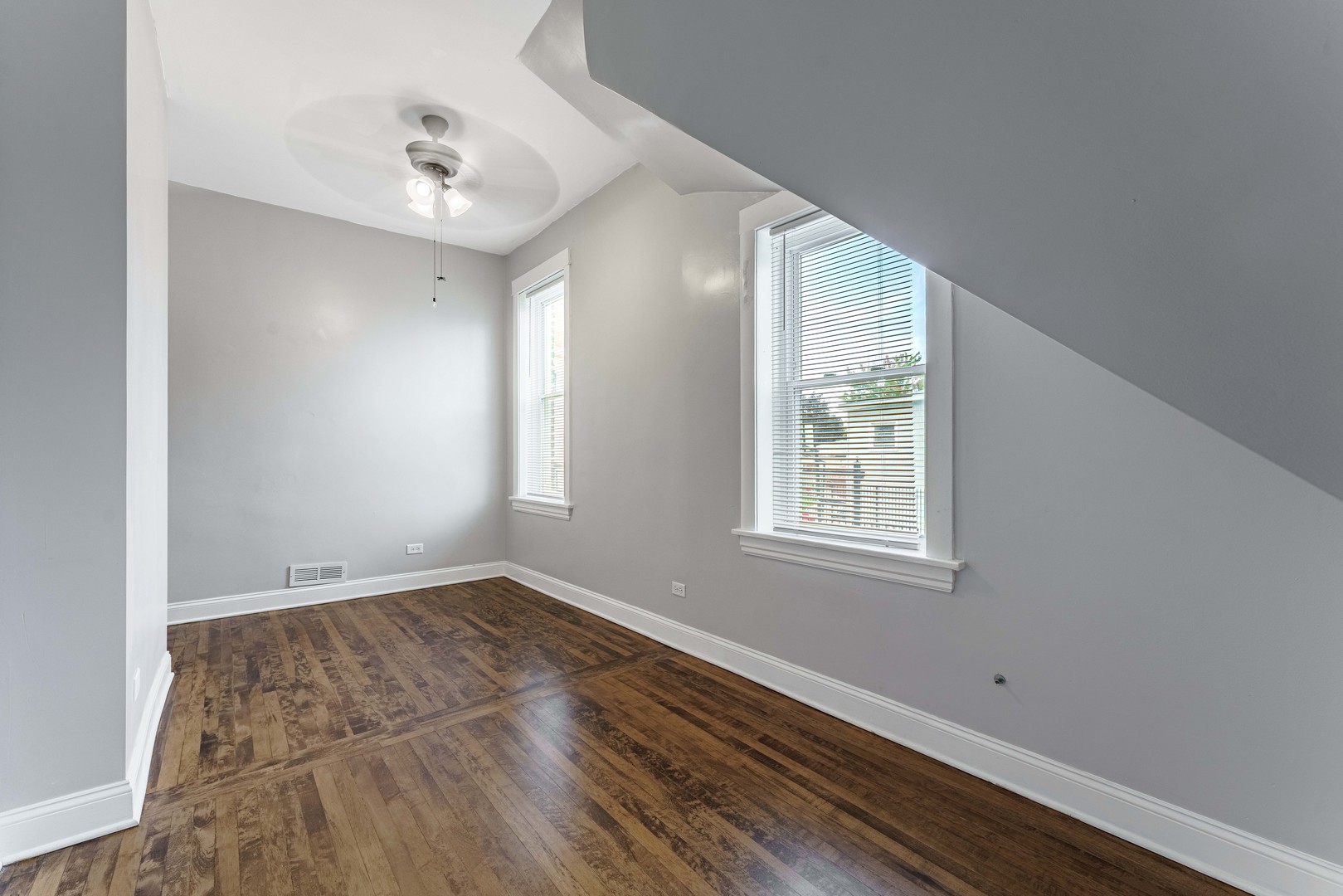 2636 Ridgeland Avenue 1 Property Photo 7