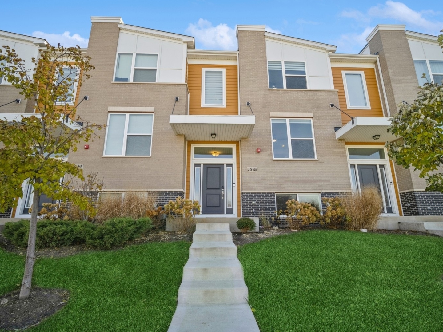3s565 Camden Street Property Photo 1