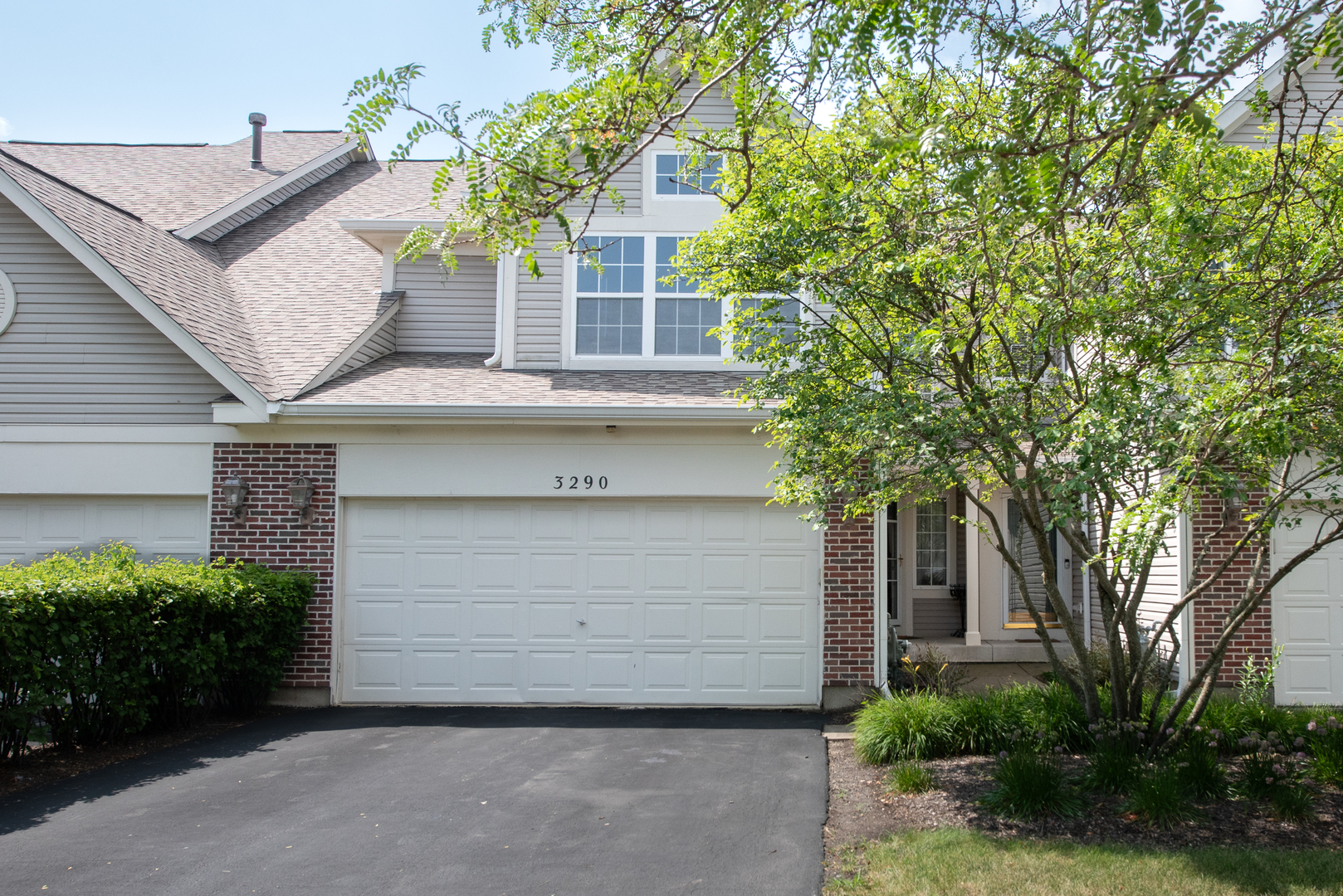3290 Cool Springs Court Property Photo 1