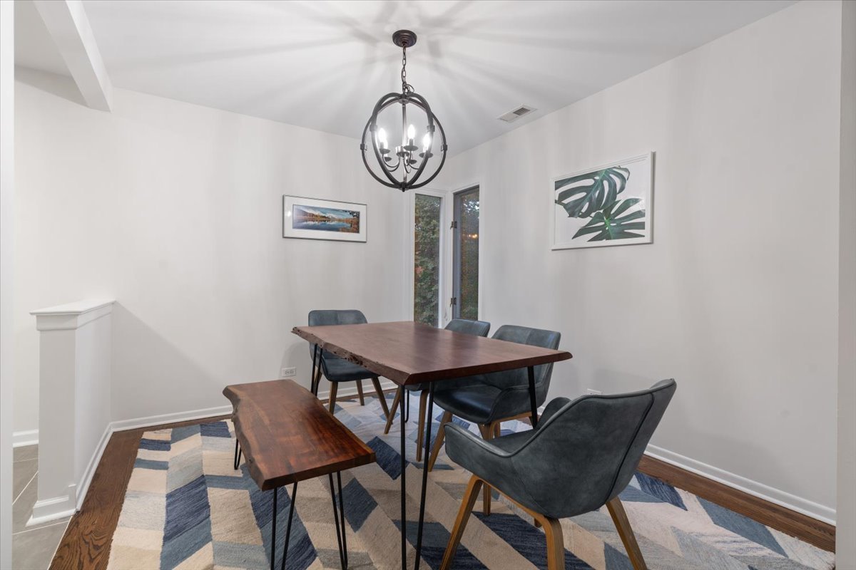 1512 W Diversey Parkway A Property Photo 11