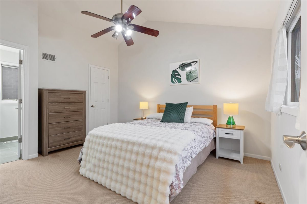 1512 W Diversey Parkway A Property Photo 20