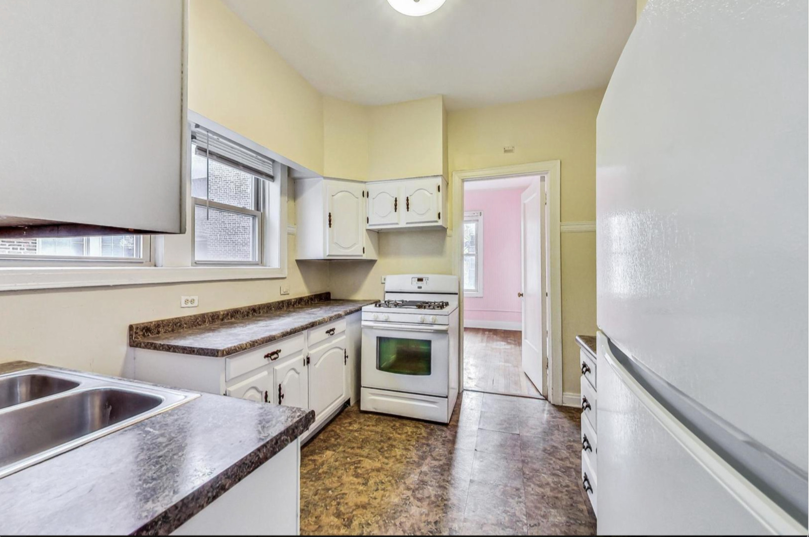 6832 S South Shore Drive 2 Property Photo 4