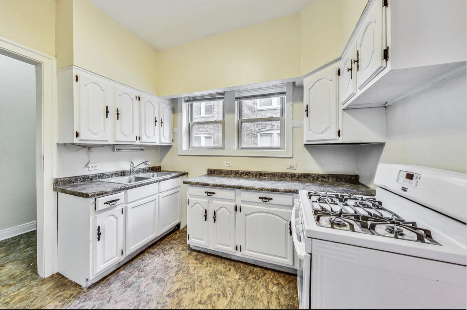 6832 S South Shore Drive 2 Property Photo 9