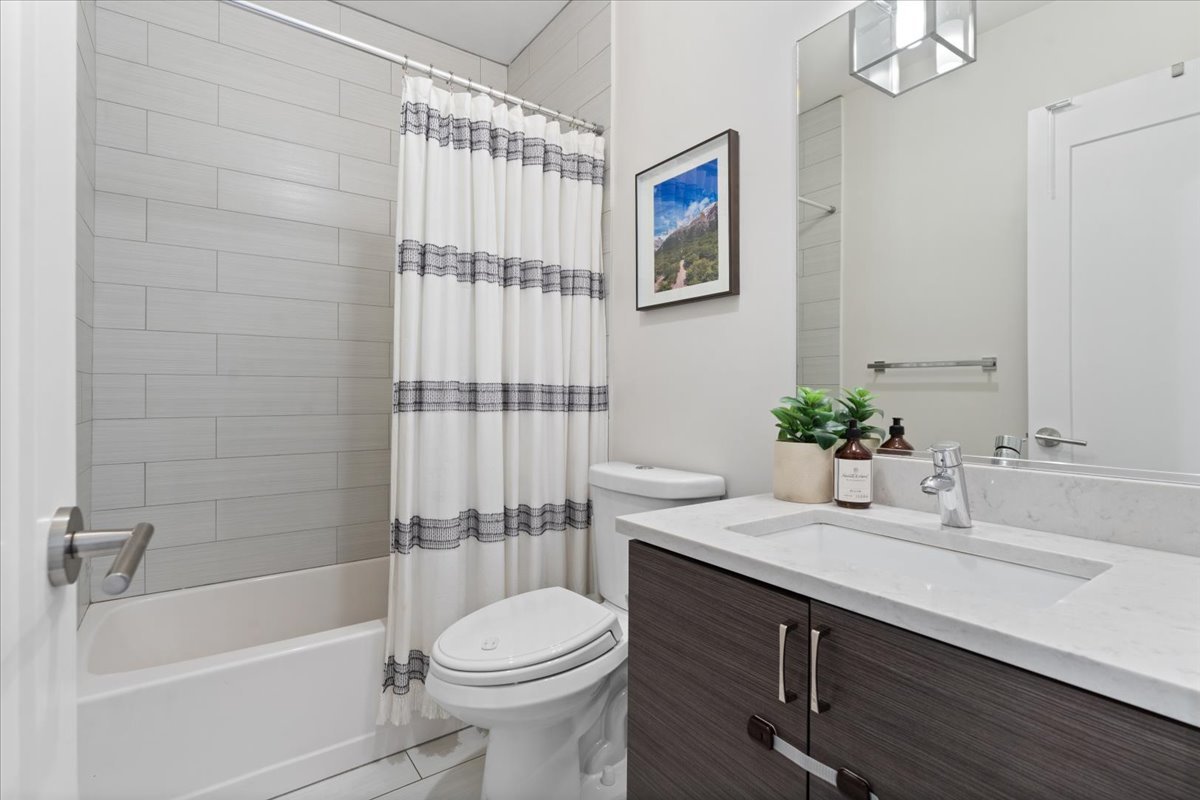 1918 W Armitage Avenue 1a Property Photo 13