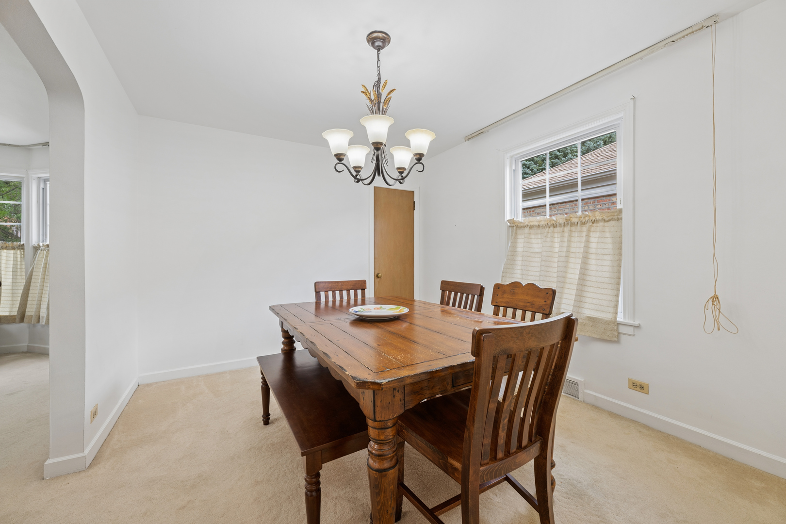 6219 N Kedvale Avenue Property Photo 5