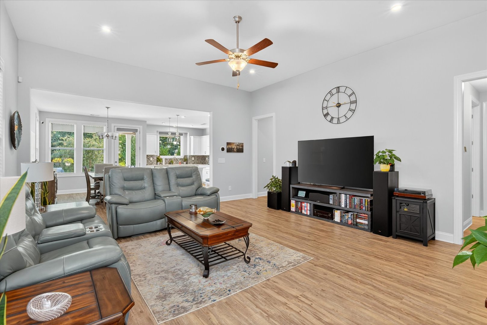 5816 Cheerful Lane Property Photo 6