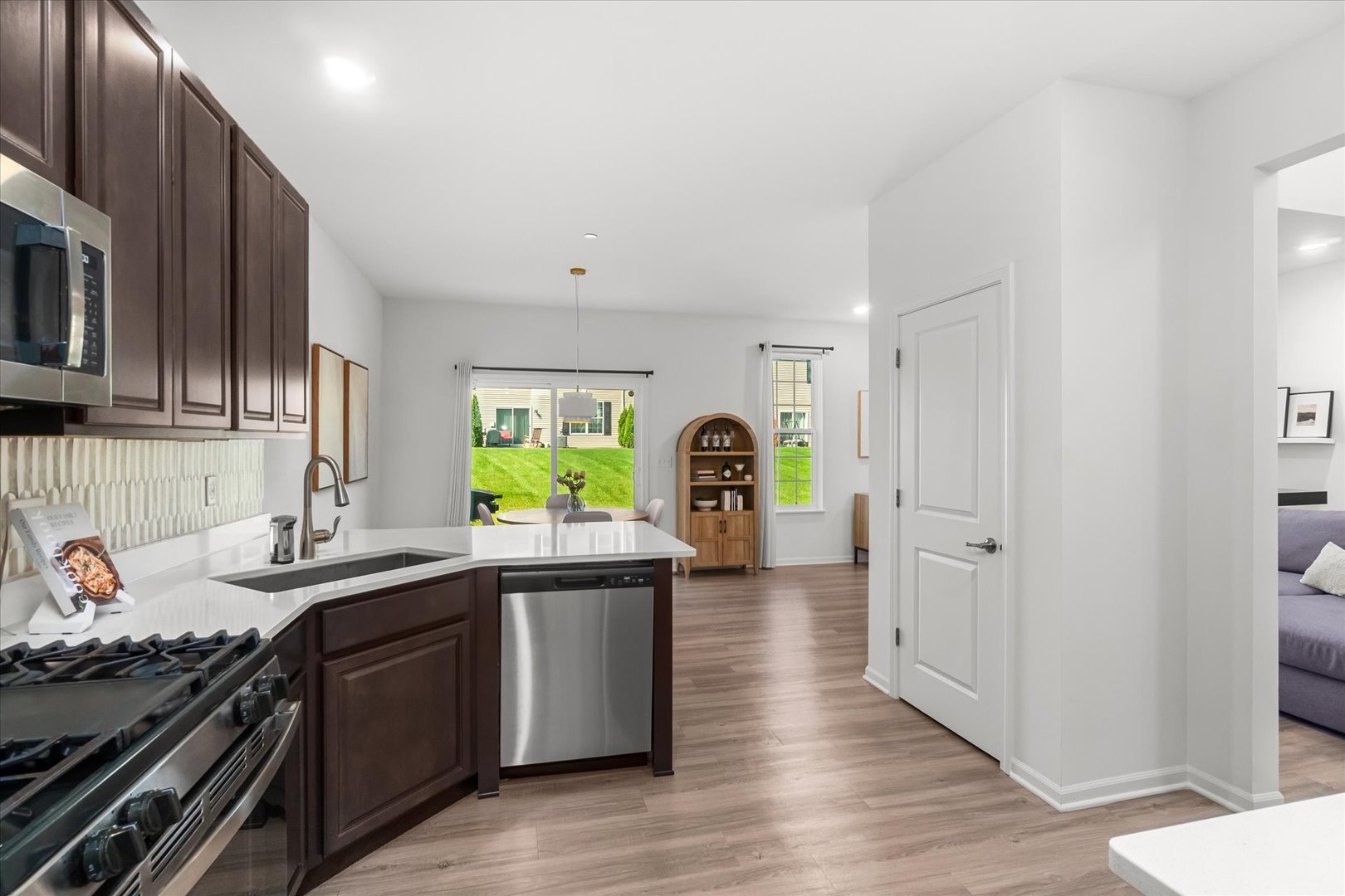 1243 Hawk Hollow Drive Property Photo 6