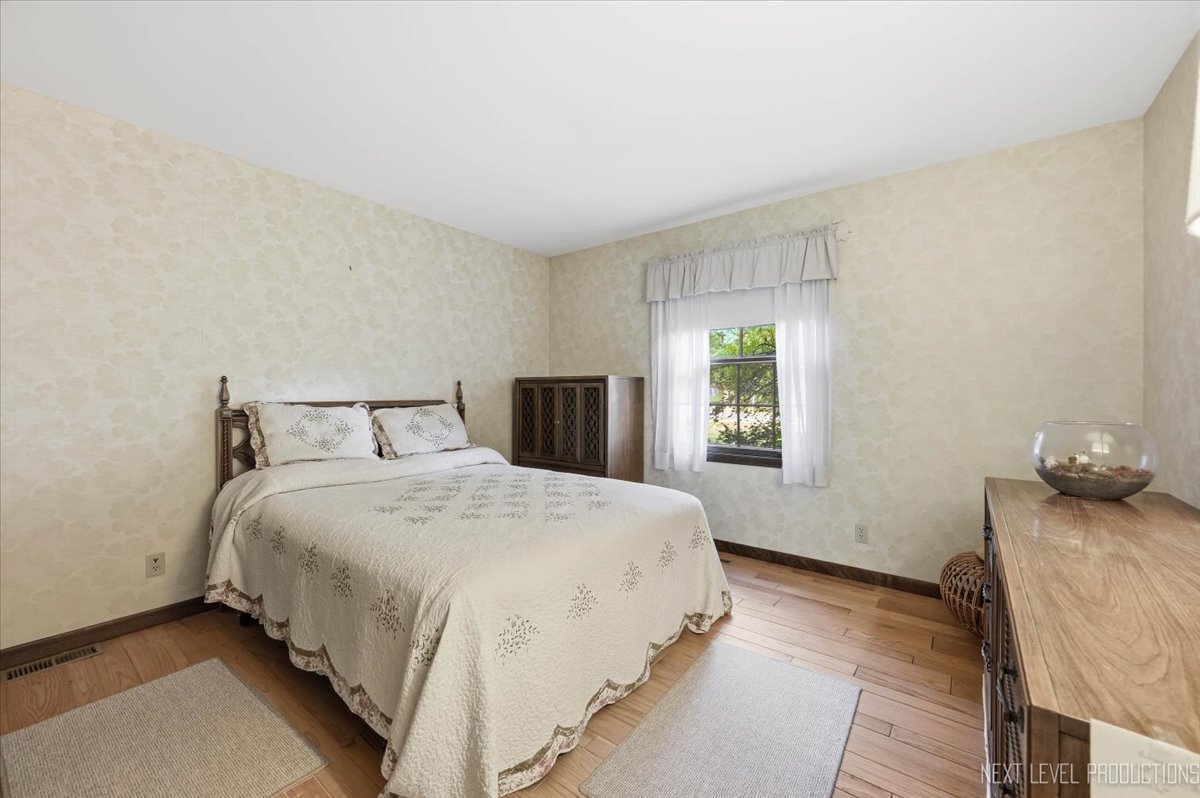 6s383 Shagbark Lane Property Photo 15
