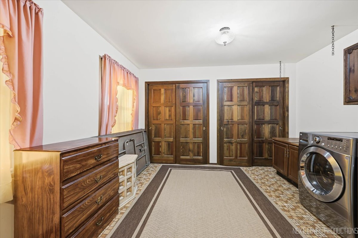 6s383 Shagbark Lane Property Photo 17