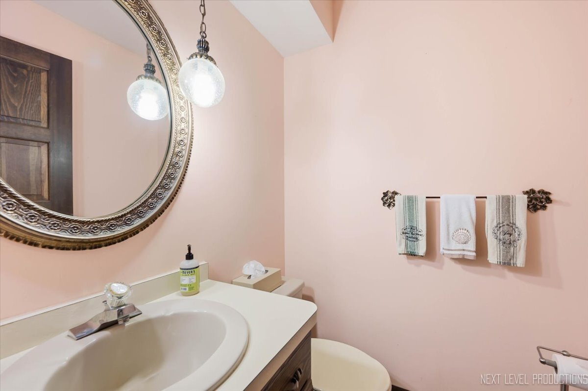 6s383 Shagbark Lane Property Photo 18