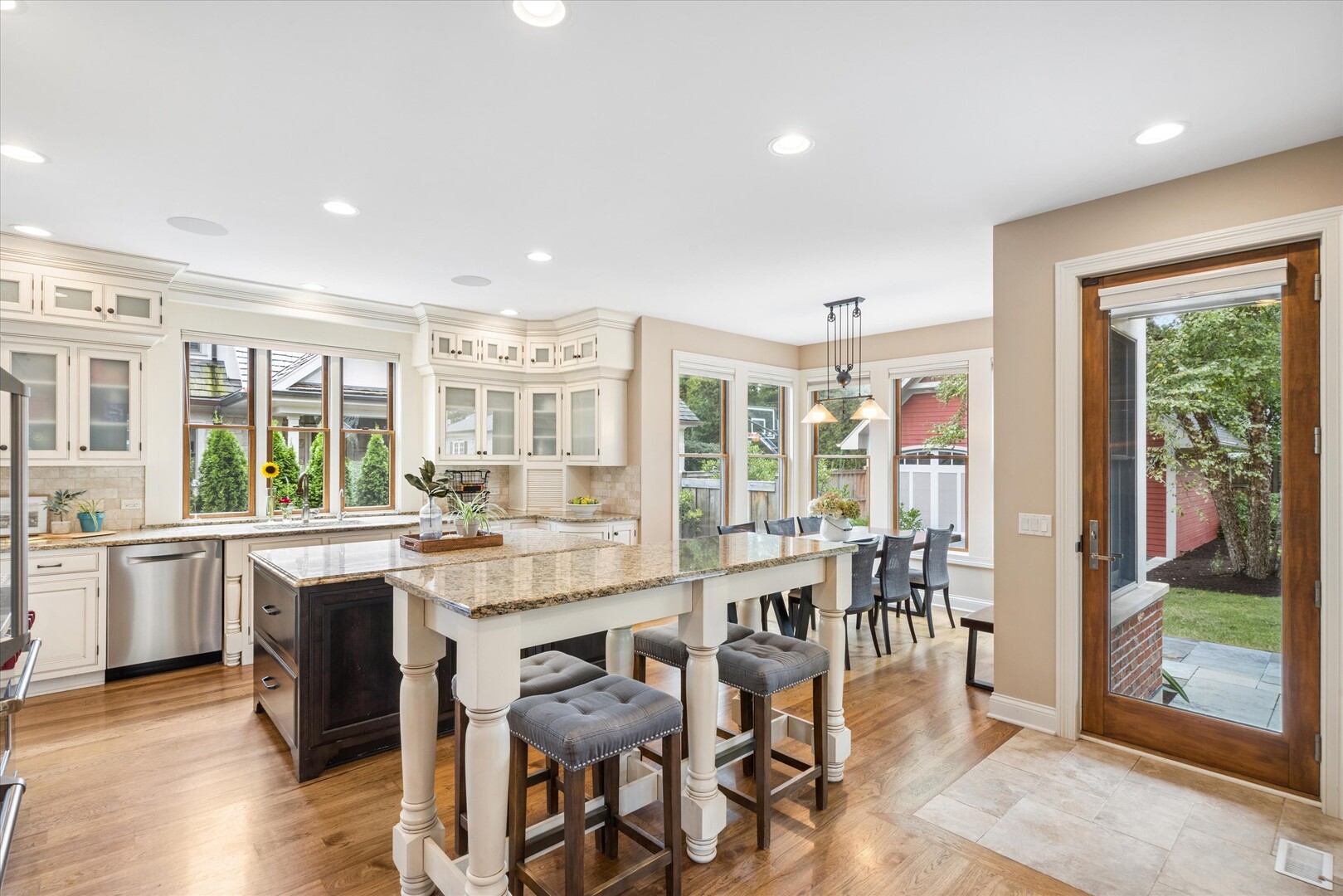 420 N Lincoln Street Property Photo 18