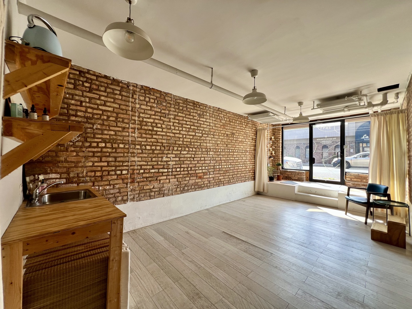 3641 N Pulaski Road S Property Photo 10