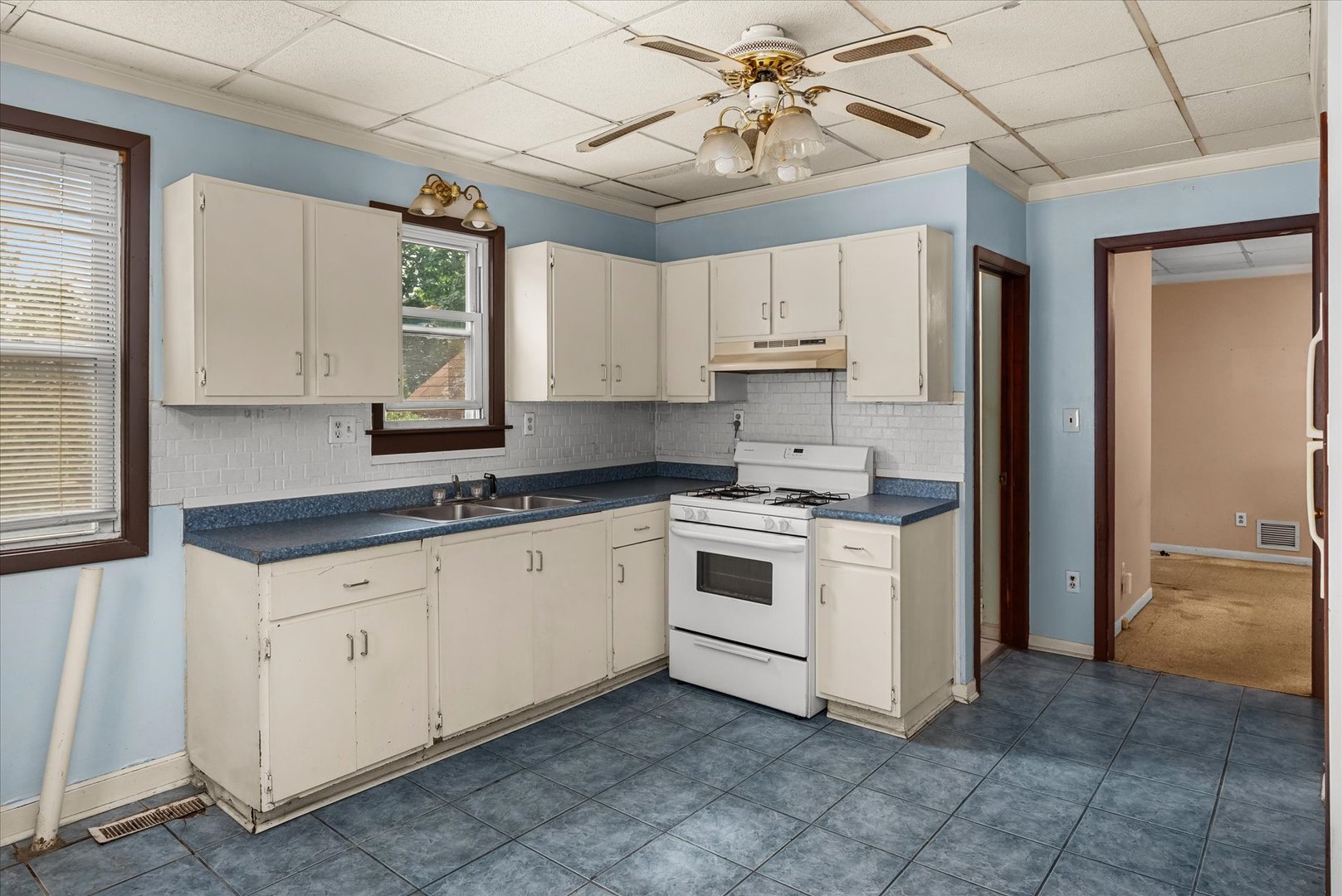 6715 174th Street Property Photo 4