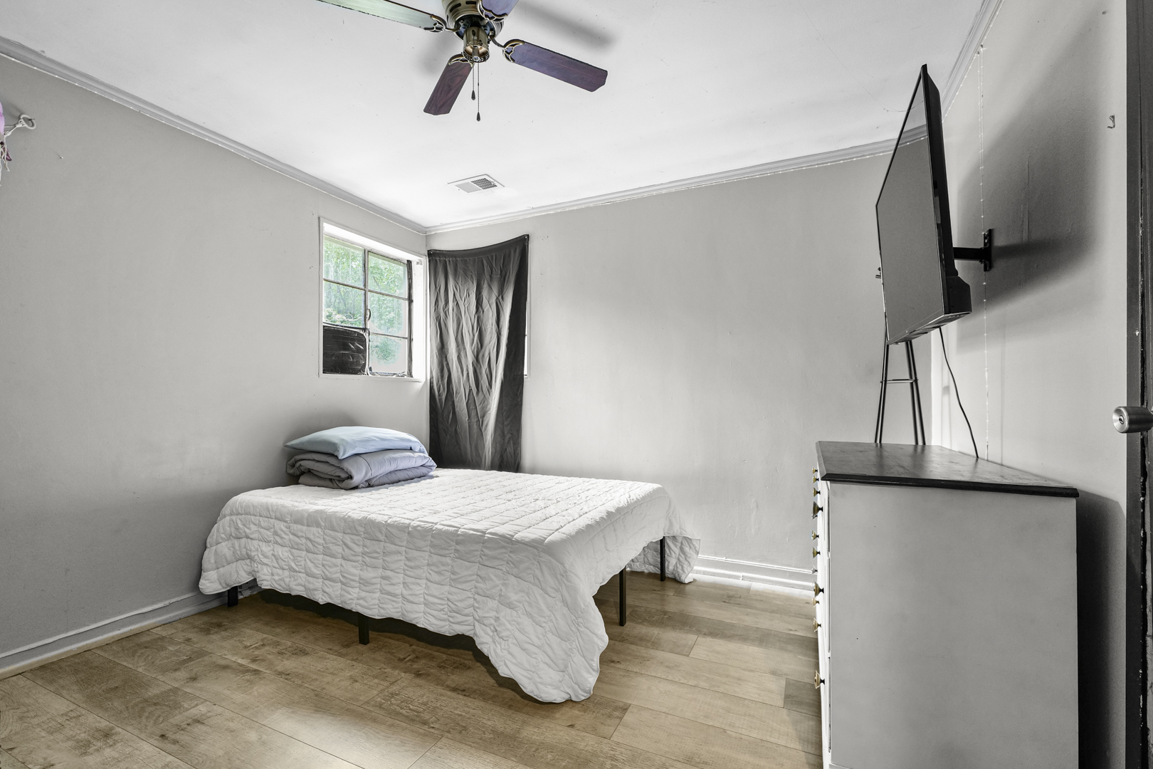 339 Oswego Street Property Photo 6