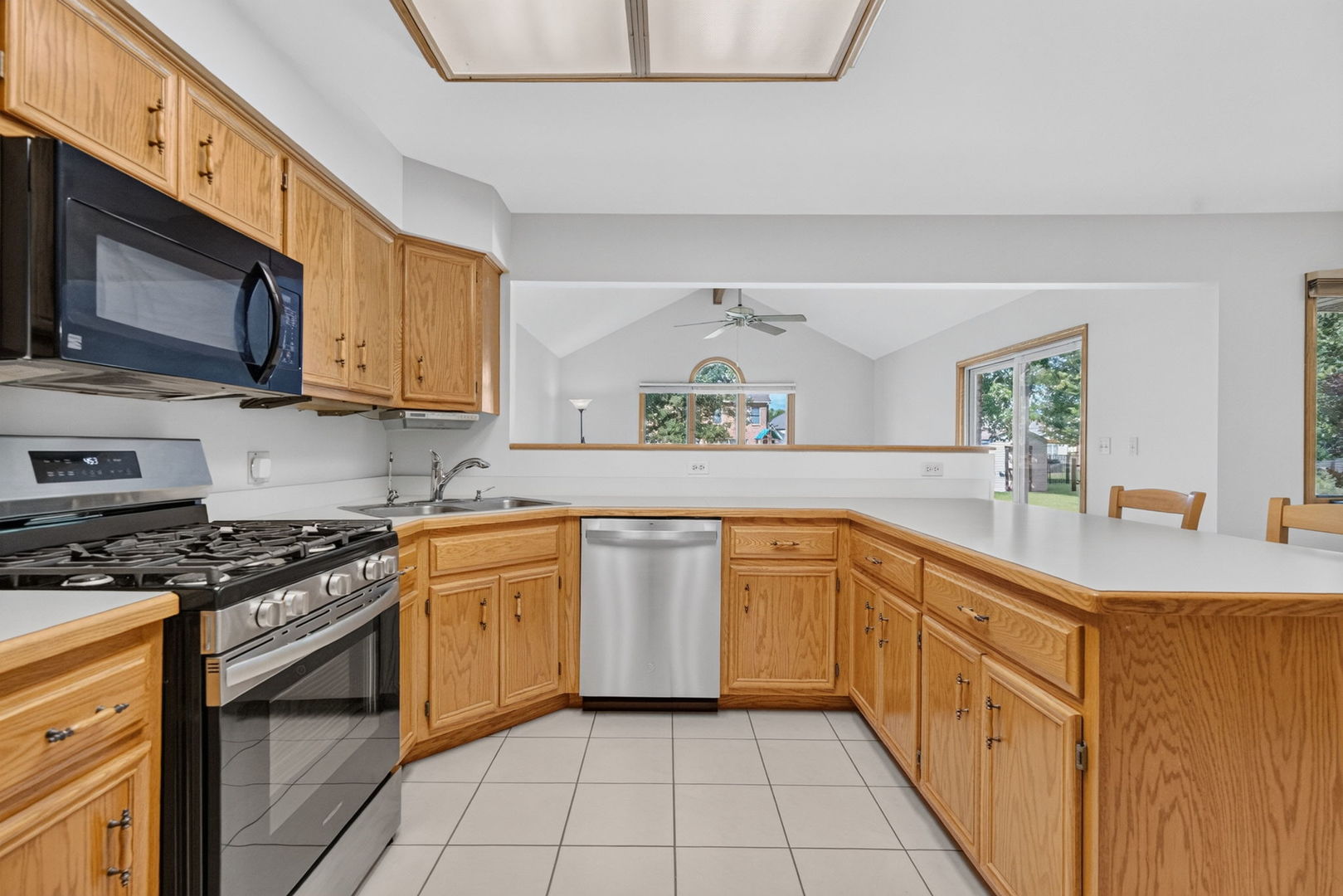 826 S Edgewater Drive Property Photo 16