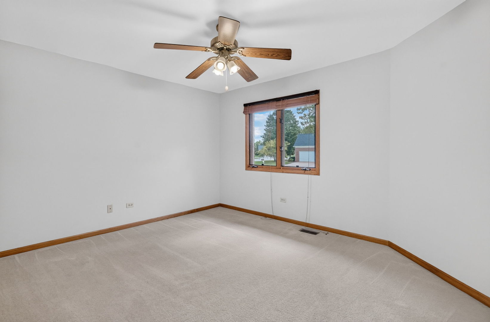 826 S Edgewater Drive Property Photo 25