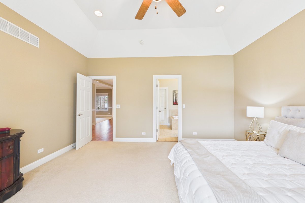 24913 Thornberry Drive Property Photo 21