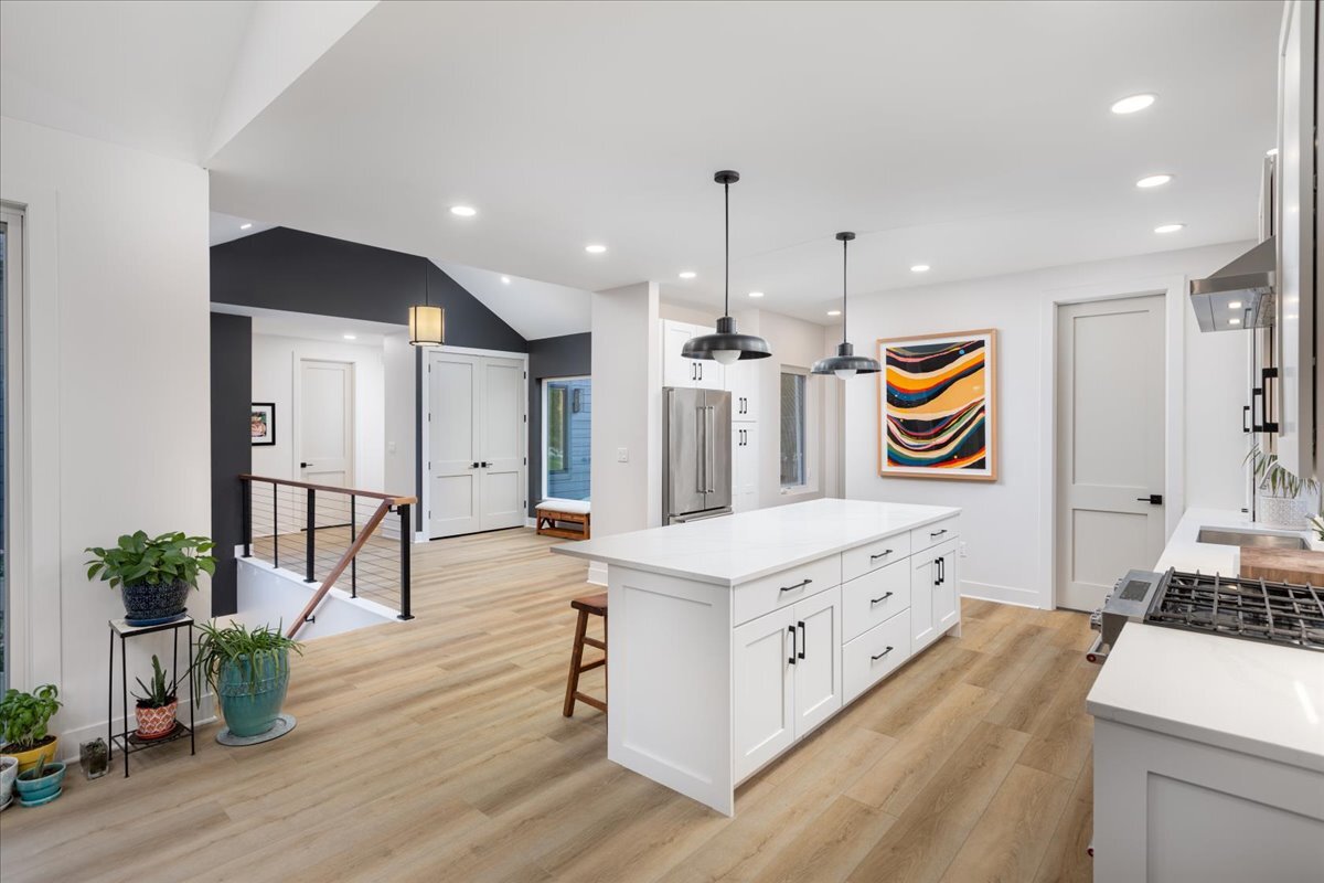 520 Pine Street Property Photo 8