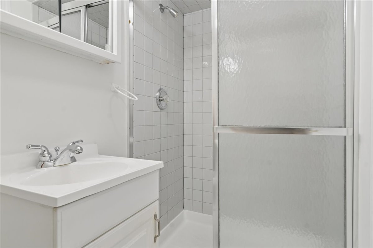 138 Park Avenue Property Photo 33